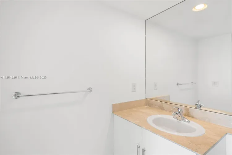 One Miami #1709 image #20