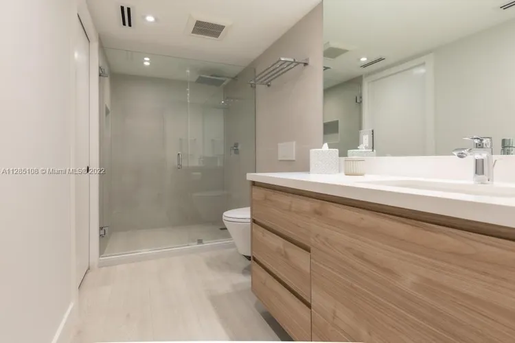 Towers of Key Biscayne #B404 image #11