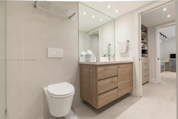 Towers of Key Biscayne #B404 image #13