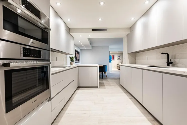 Towers of Key Biscayne #B404 image #7