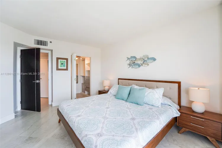 St. Tropez #9-D image #14