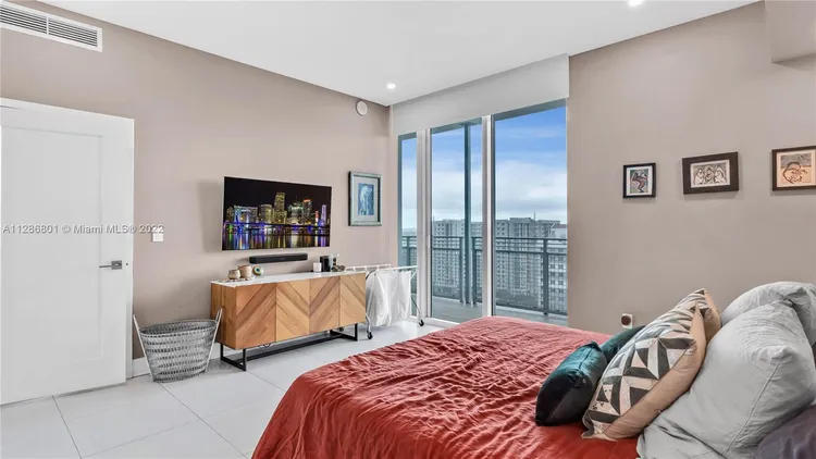 City 24 #6 image #17