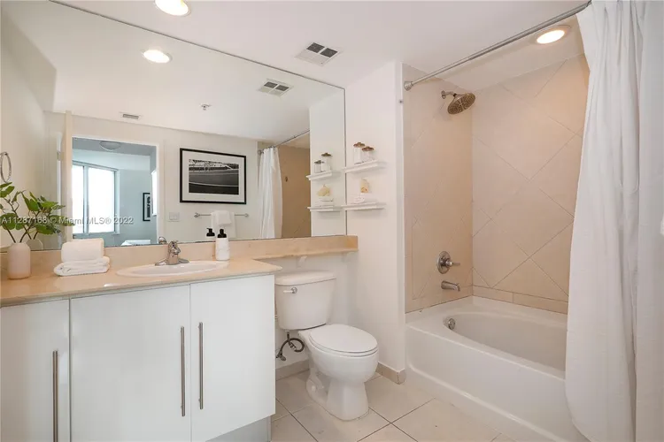 One Miami #2121 image #19