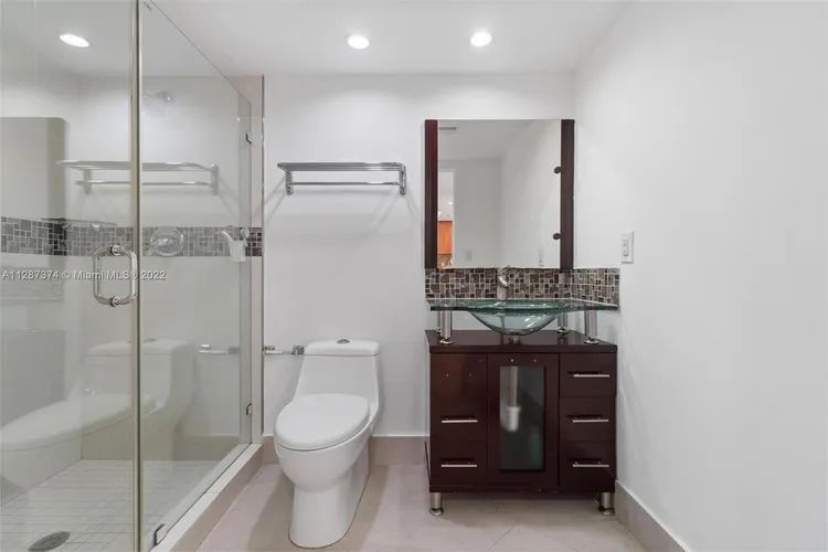 The Mutiny #1111 image #10