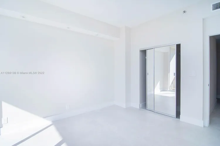 Williams Island 1000 #3104 image #11