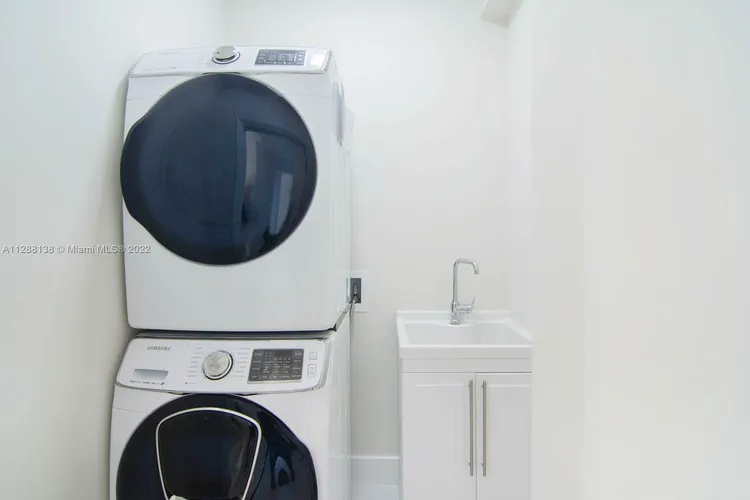 Williams Island 1000 #3104 image #18