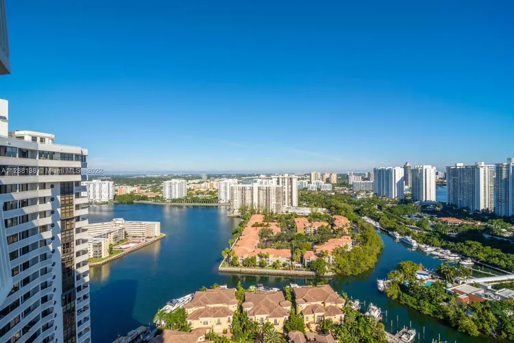 Williams Island 1000 #3104 image #21