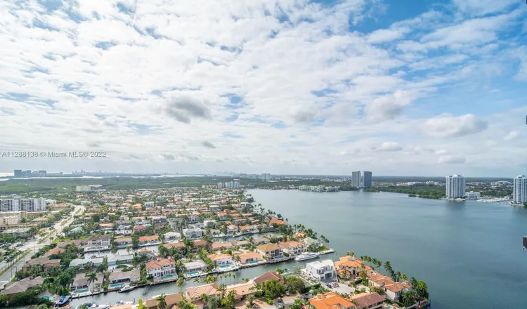 Williams Island 1000 #3104 image #22