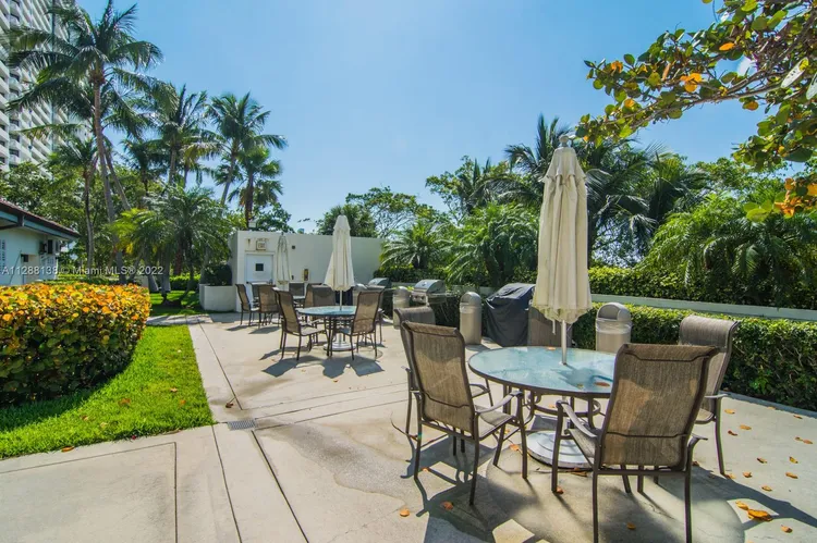 Williams Island 1000 #3104 image #27