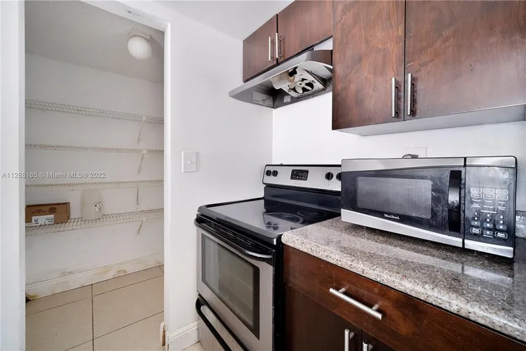 Madison Downtown #W-1810 image #12