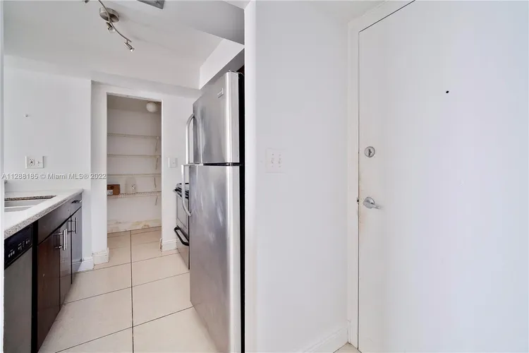 Madison Downtown #W-1810 image #8