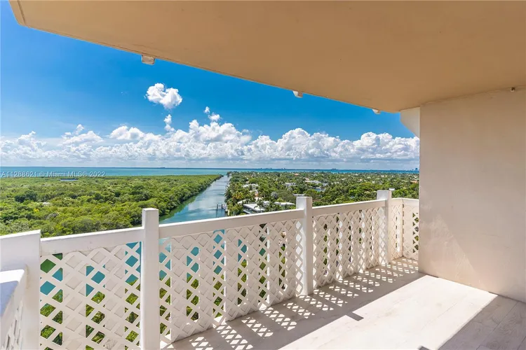 Towers of Key Biscayne #E1107 image #15