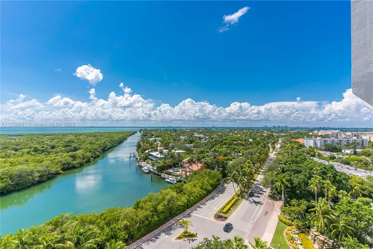 Towers of Key Biscayne #E1107 image #35