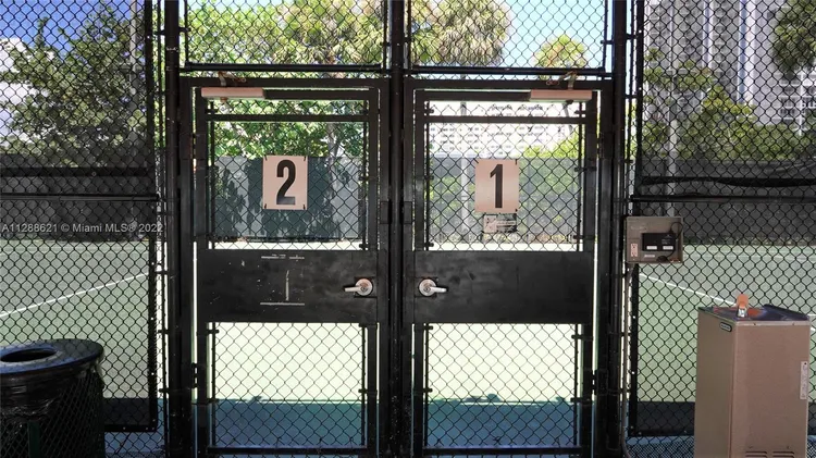 Towers of Key Biscayne #E1107 image #44