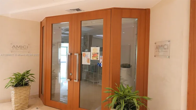 Towers of Key Biscayne #E1107 image #47