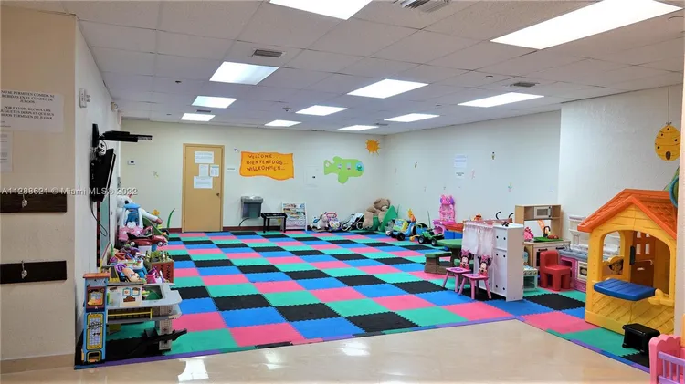 Towers of Key Biscayne #E1107 image #51