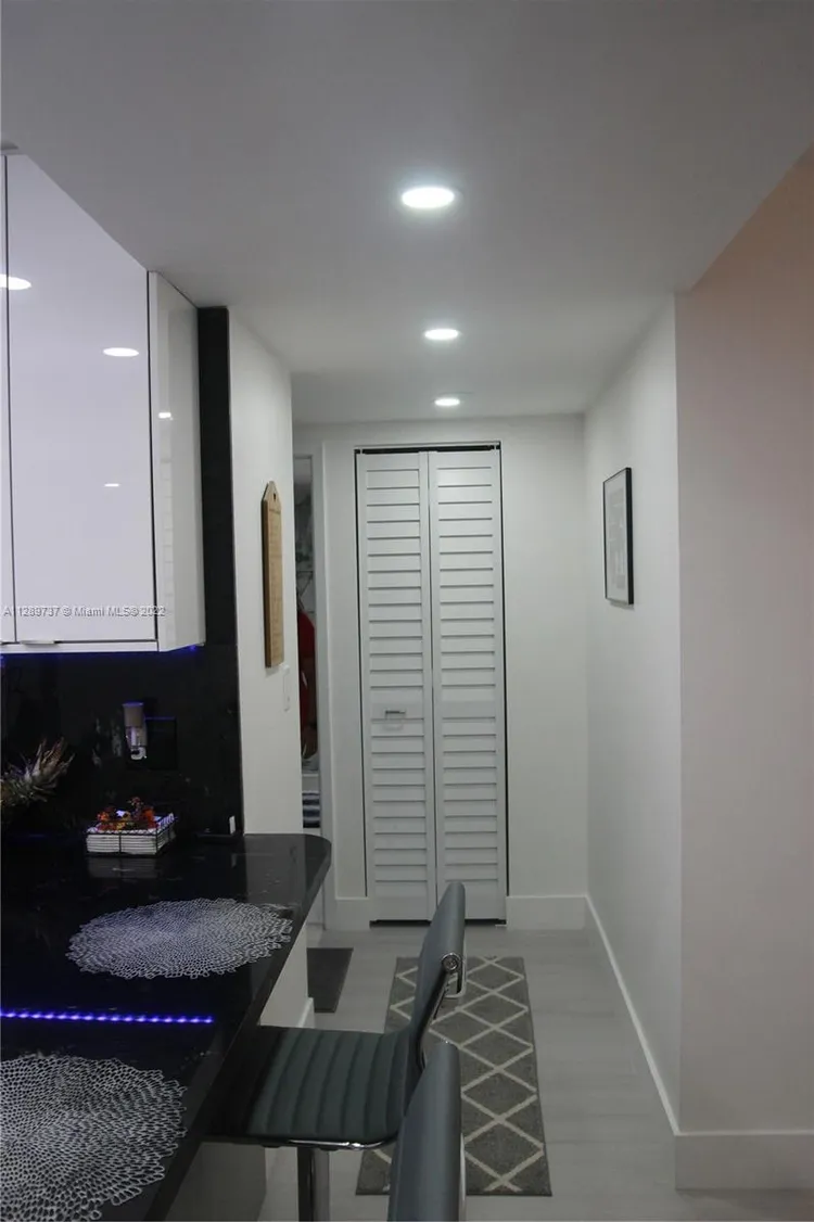 Olympus Towers and Marina #311 image #19