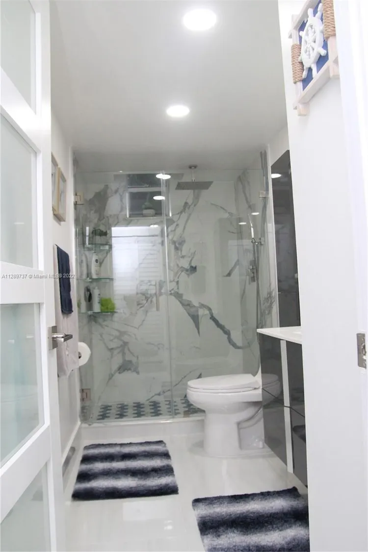 Olympus Towers and Marina #311 image #23