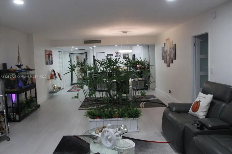 Olympus Towers and Marina #311 image #8