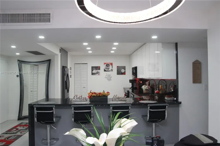 Olympus Towers and Marina #311 image #9