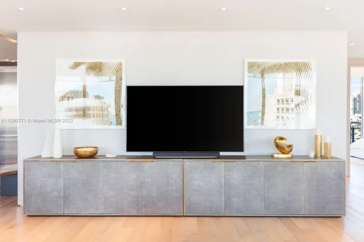 Glass #900 image #10