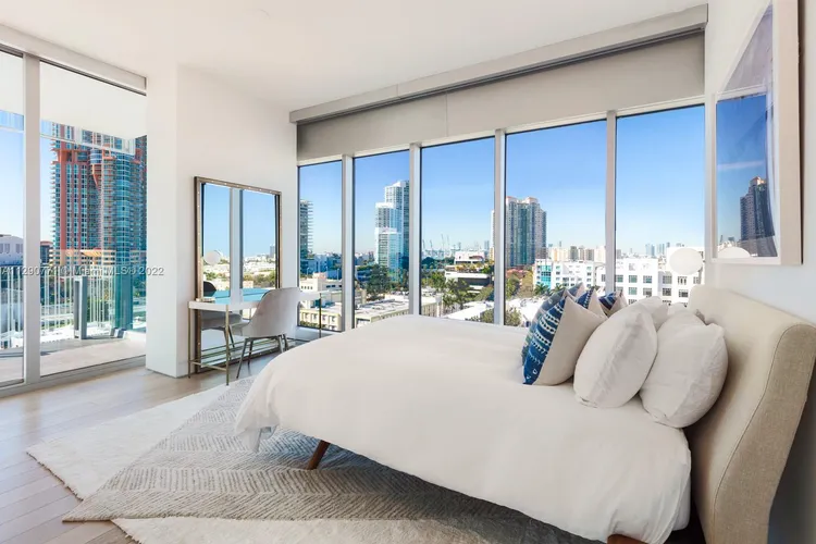 Glass #900 image #11