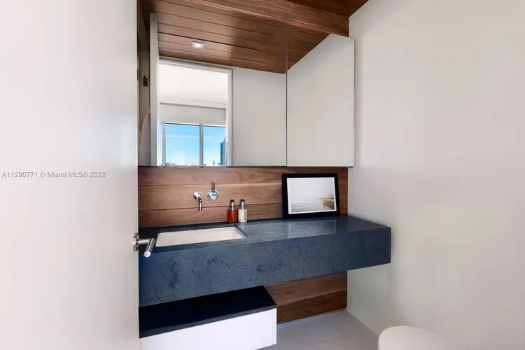 Glass #900 image #14