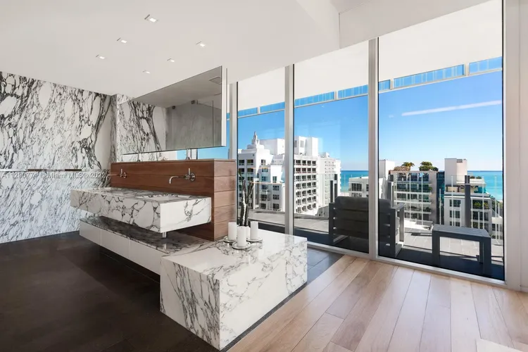 Glass #900 image #19