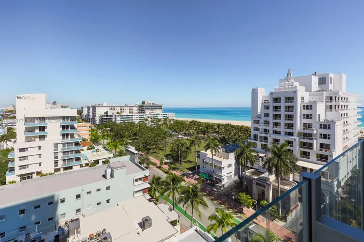 Glass #900 image #27