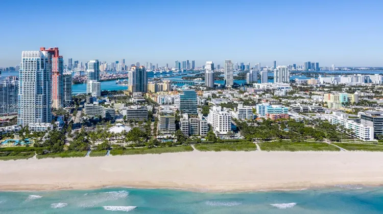 Glass #900 image #29