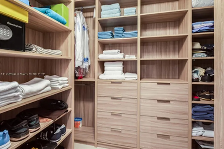 One Paraiso #401 image #10