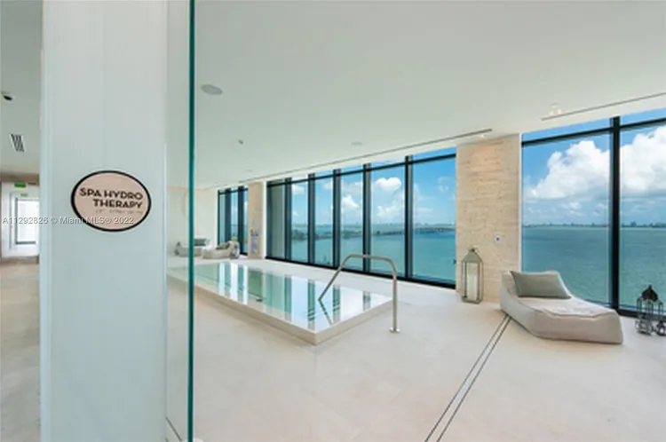 One Paraiso #401 image #22