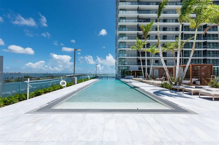 One Paraiso #401 image #25