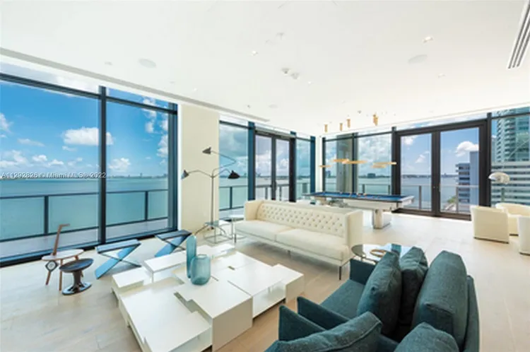 One Paraiso #401 image #26