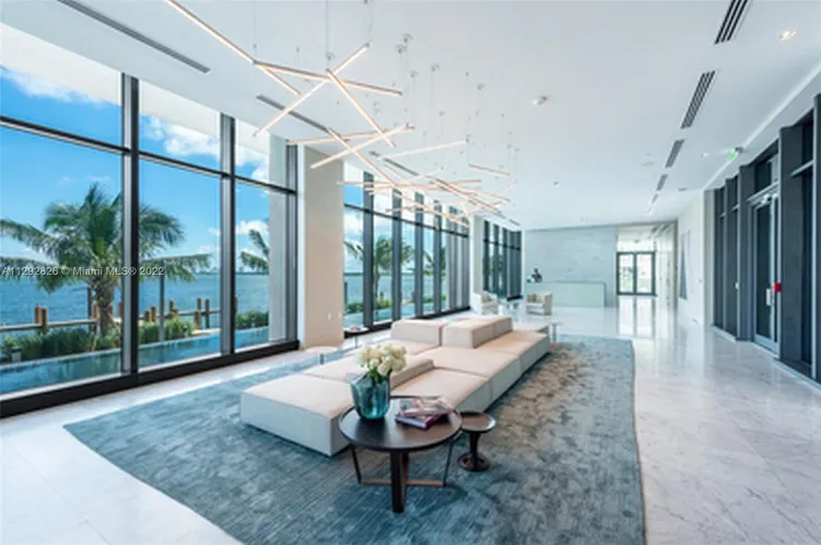 One Paraiso #401 image #28