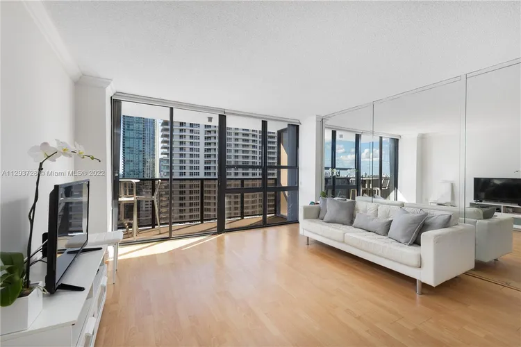 The Charter Club #2020 image #13