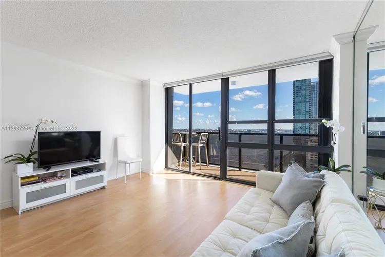 The Charter Club #2020 image #14