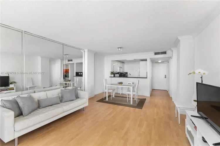 The Charter Club #2020 image #15