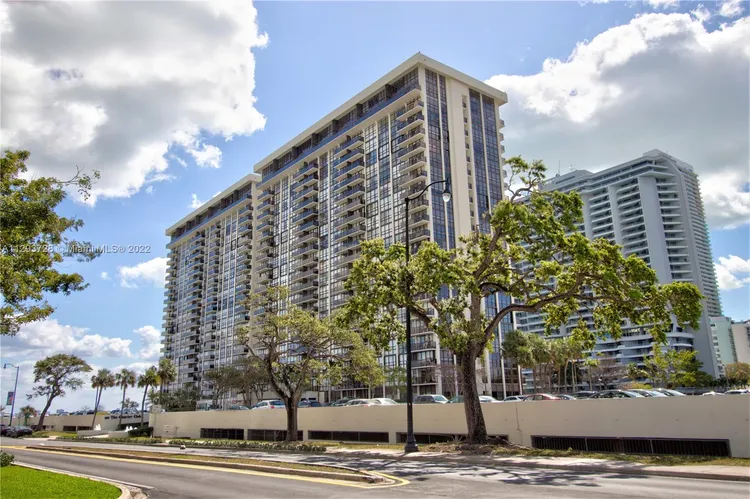 The Charter Club #2020 image #25