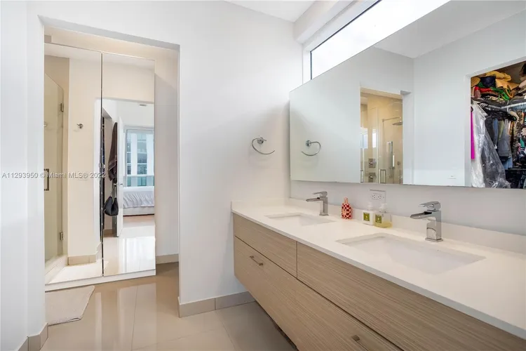 Bay House #LPH1 image #17