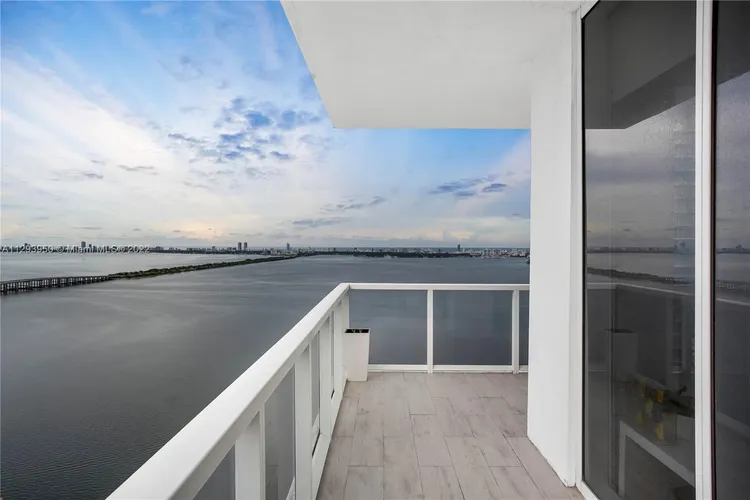 Bay House #LPH1 image #7