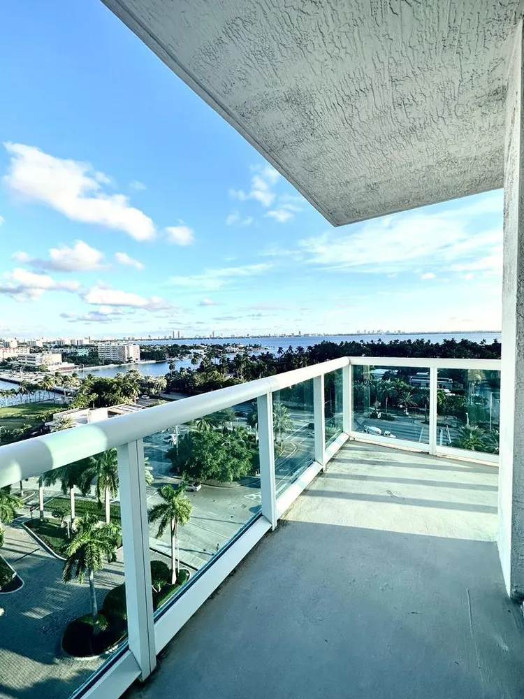 360 Condo #1125 image #12