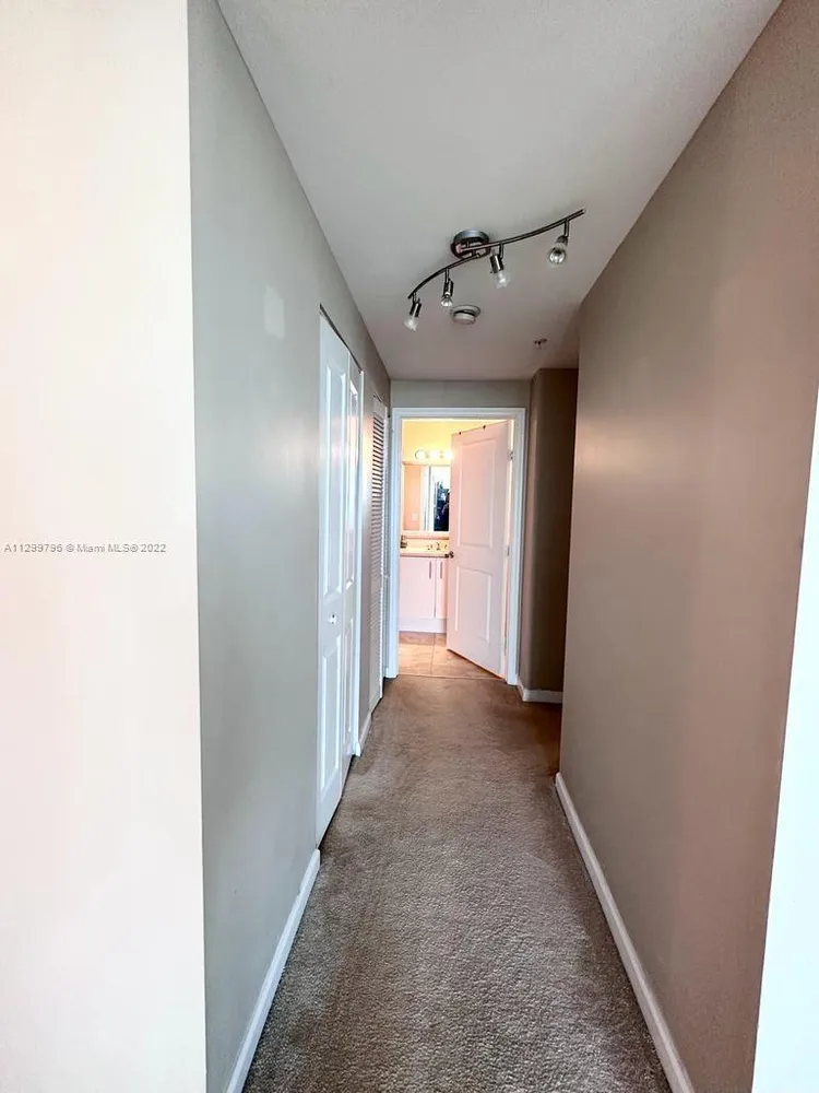 360 Condo #1125 image #19
