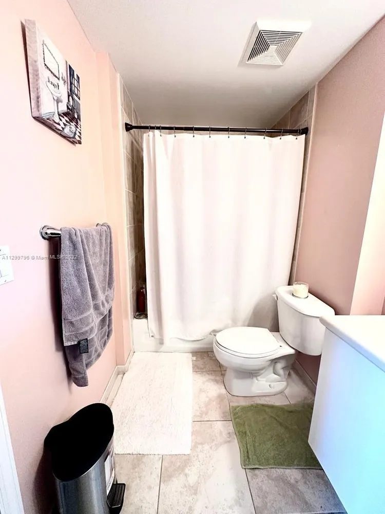 360 Condo #1125 image #22