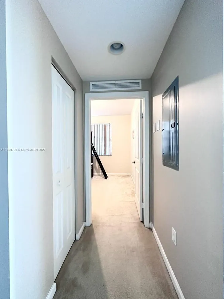 360 Condo #1125 image #23