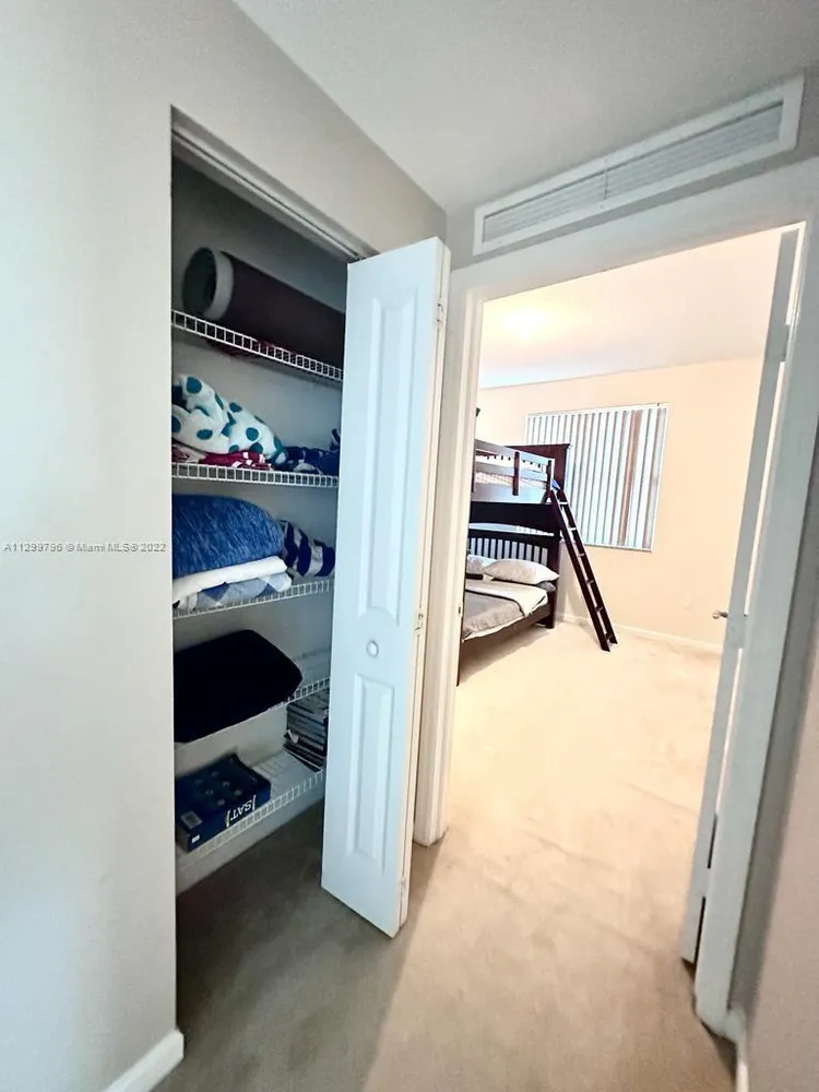 360 Condo #1125 image #24