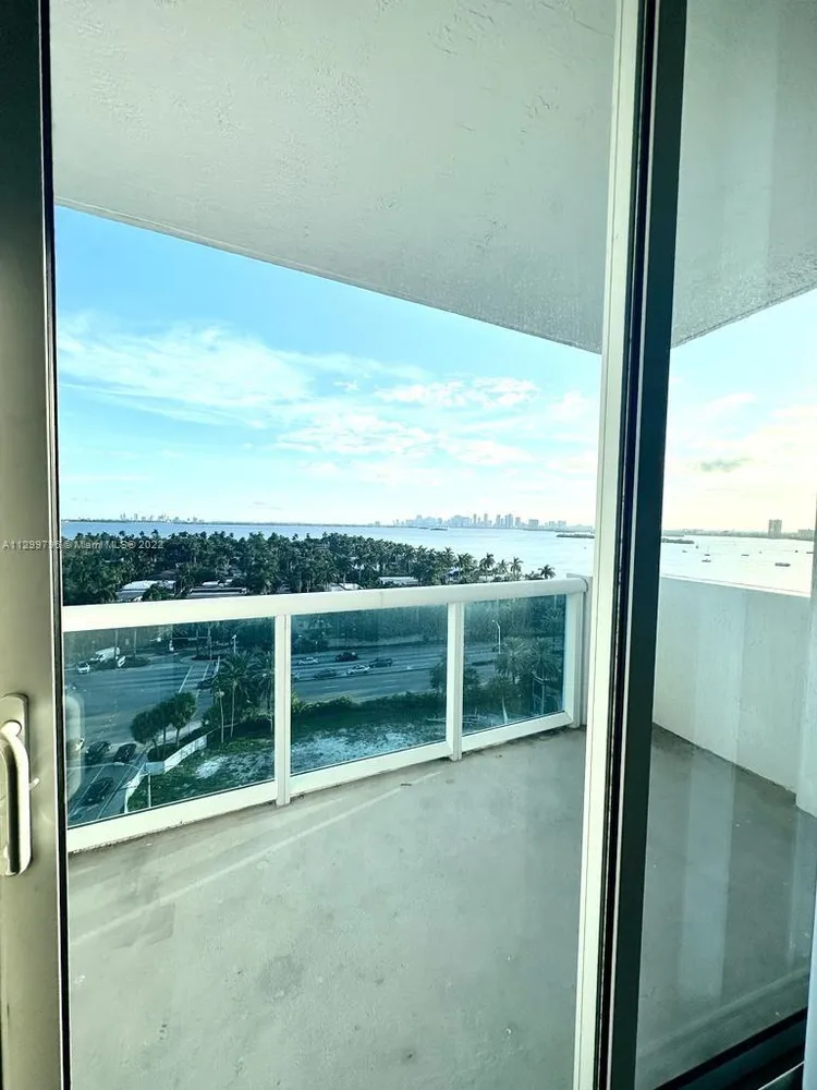 360 Condo #1125 image #42