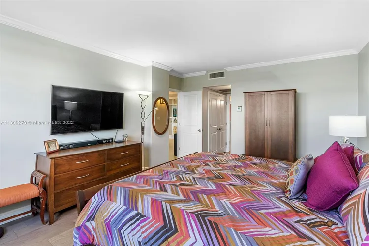 Gables Waterway Towers #902 image #9