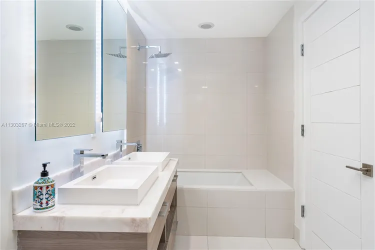 Dua Miami (SLS Hotel and Residences) #UPH7 image #19