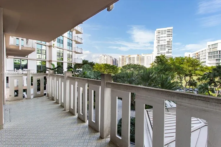 Towers of Key Biscayne #E304 image #21